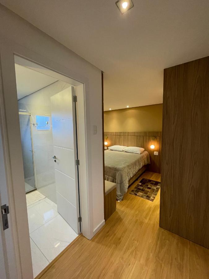Apartamento Espetacular, 2 Suites, A 30M Da Rua Coberta Грамаду Экстерьер фото