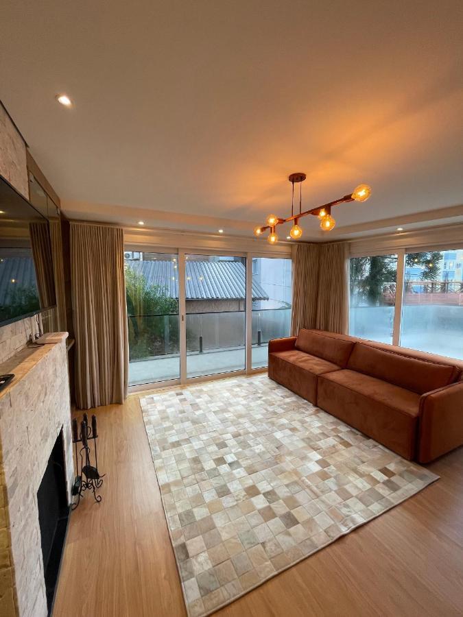 Apartamento Espetacular, 2 Suites, A 30M Da Rua Coberta Грамаду Экстерьер фото