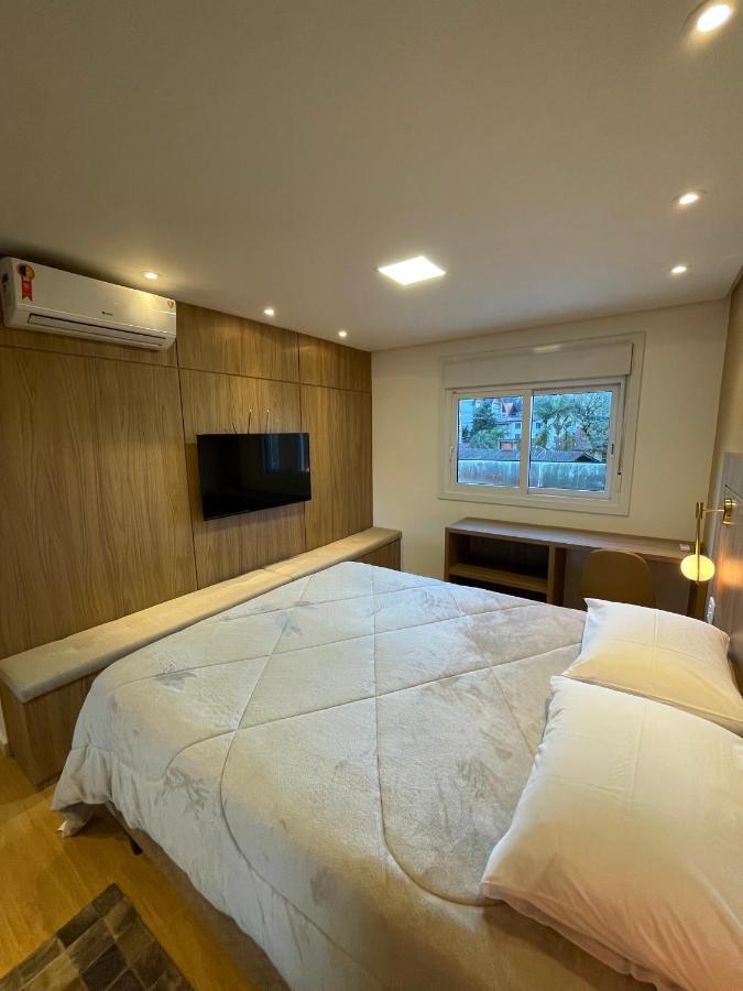 Apartamento Espetacular, 2 Suites, A 30M Da Rua Coberta Грамаду Экстерьер фото