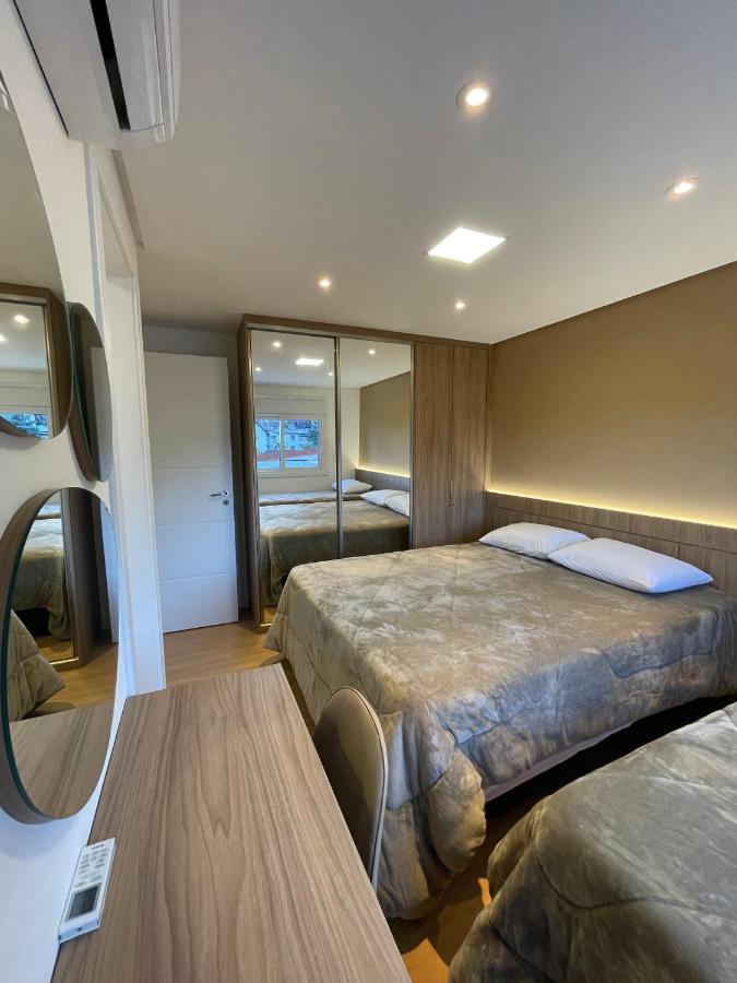 Apartamento Espetacular, 2 Suites, A 30M Da Rua Coberta Грамаду Экстерьер фото